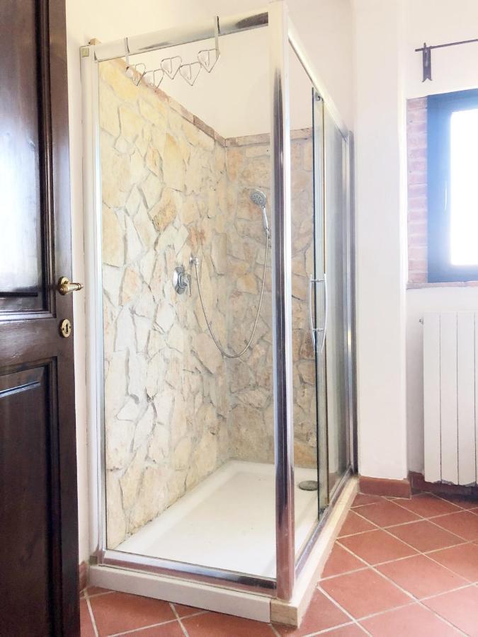 Relais Casale Il Poggetto - Olivo 1 By Zoom In Earth Apartment Cecina  Luaran gambar