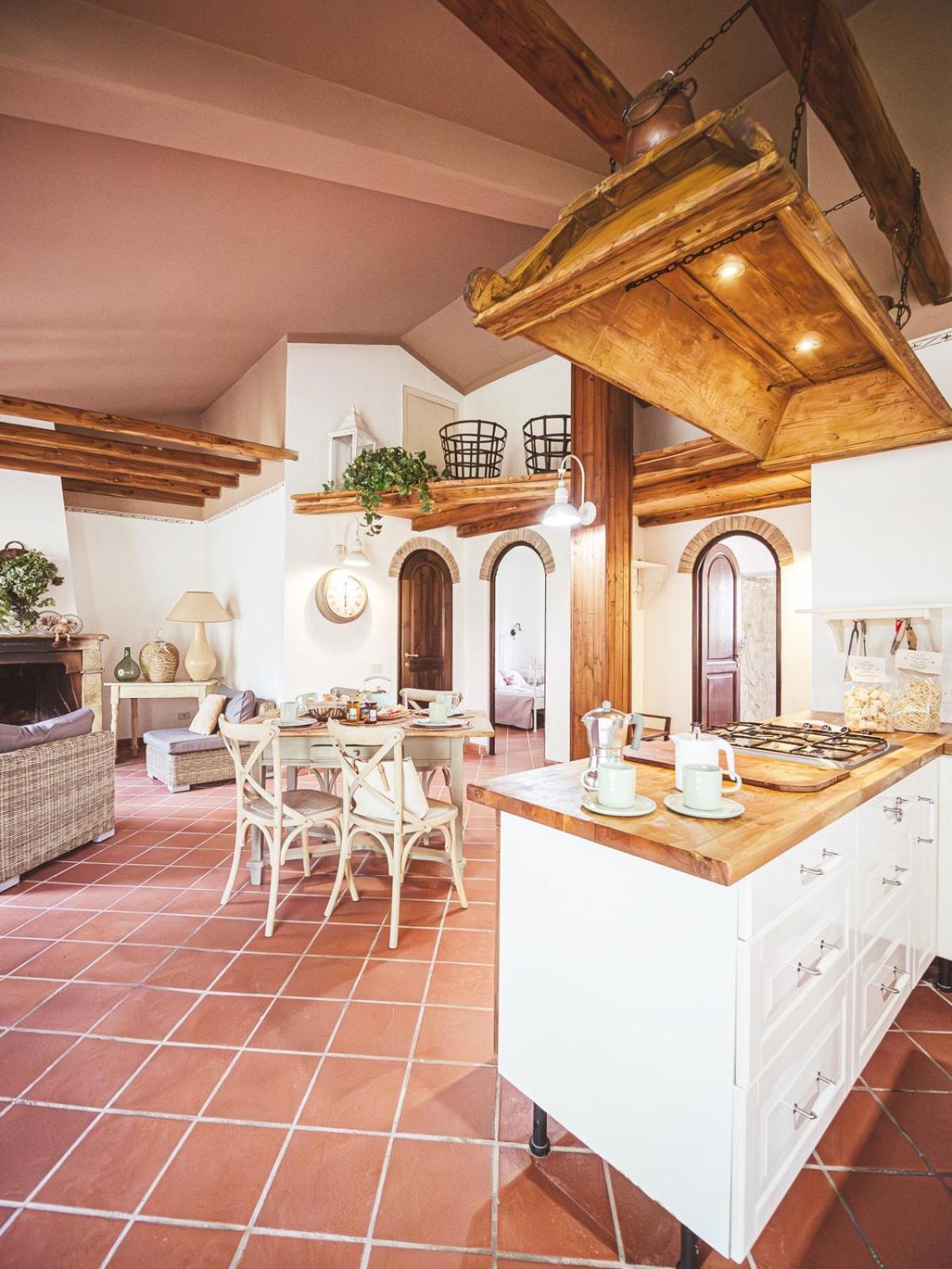 Relais Casale Il Poggetto - Olivo 1 By Zoom In Earth Apartment Cecina  Luaran gambar